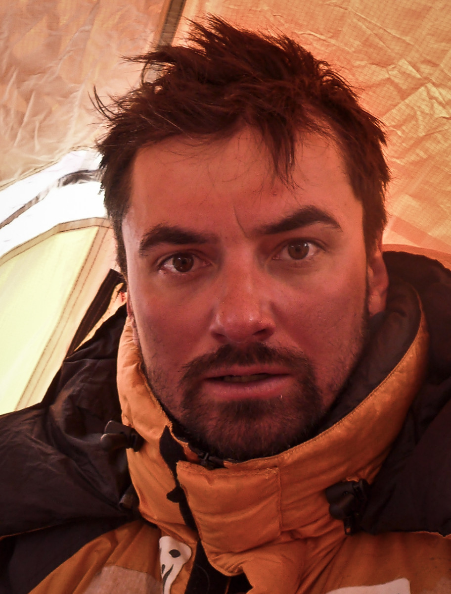 Alex Gavan la 7040m, Broad Peak, Pakistan, Foto: Kacper Tekieli